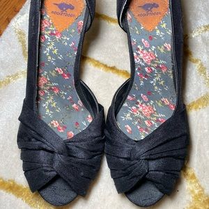 Rocket Dog Black Heels, Size 9